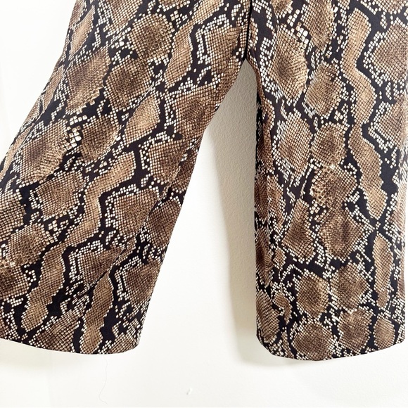 Babaton Snakeskin Reptile Print Strapless Cropped Jumpsuit Size 2 ** please read - Picture 11 of 11